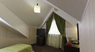 Гостиница Пегас Краснодар Стандартный двухместный номер с 2 отдельными кроватями-4